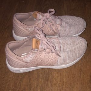 New Balance shoes only worn once!